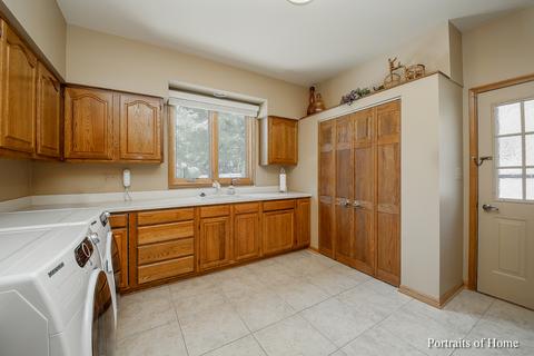 1323 W Sable Dr, Addison, IL 60101 photo 33
