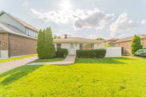 8542 S 77th Ct, Bridgeview, IL 60455 photo 1