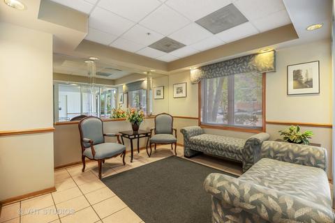 1600 E Thacker St #705, Des Plaines, IL 60016 photo 2