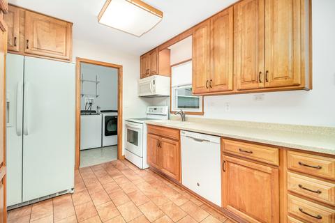 23249 W Peterson Dr, Plainfield, IL 60586 photo 7