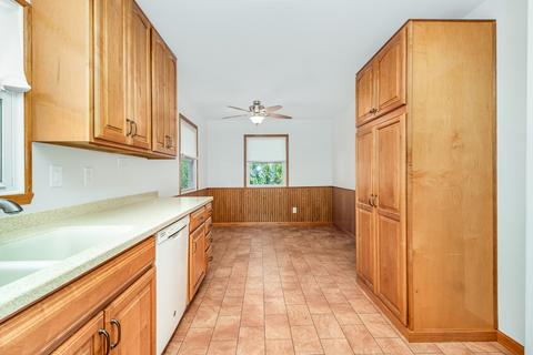 23249 W Peterson Dr, Plainfield, IL 60586 photo 8