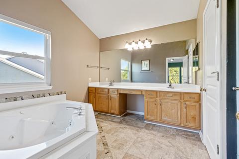 16 Gillingham Ct, Algonquin, IL 60102 photo 19