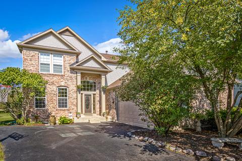 16 Gillingham Ct, Algonquin, IL 60102 photo 1