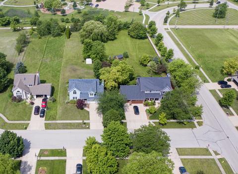 103 Fieldcrest Ct, Minooka, IL 60447 photo 1