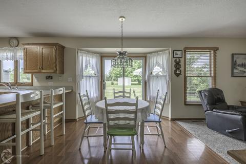 103 Fieldcrest Ct, Minooka, IL 60447 photo 7