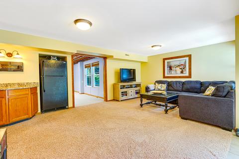 617 Winchester Ct, Bartlett, IL 60103 photo 33