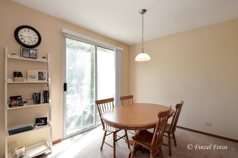 14 Steven Ct, Algonquin, IL 60102 photo 5