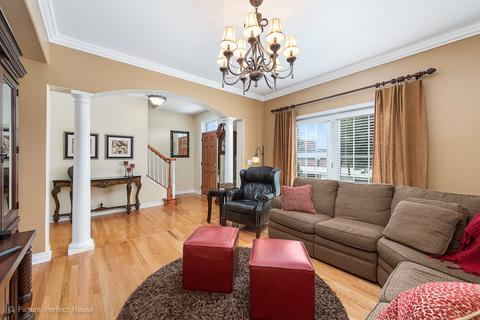 107 Spring Ave, Naperville, IL 60540 photo 4