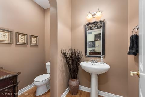 107 Spring Ave, Naperville, IL 60540 photo 14