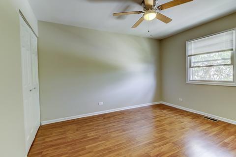 4590 Brigantine Ln, Hoffman Estates, IL 60192 photo 14