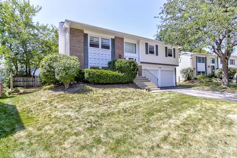 4590 Brigantine Ln, Hoffman Estates, IL 60192 photo 2