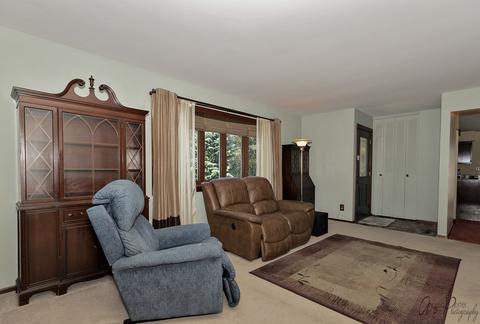 1012 Hayden Dr, Mchenry, IL 60051 photo 8
