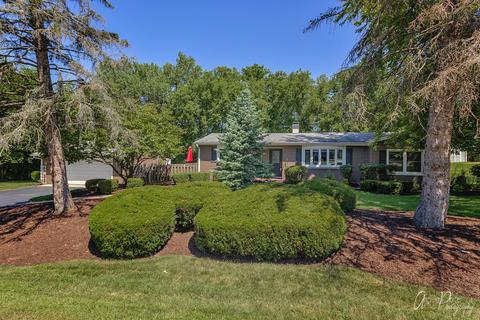 1012 Hayden Dr, Mchenry, IL 60051 photo 1