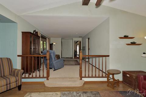 1012 Hayden Dr, Mchenry, IL 60051 photo 6