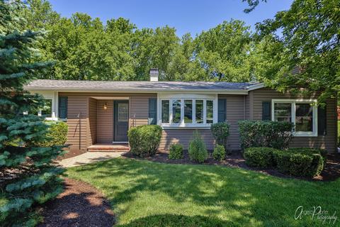 1012 Hayden Dr, Mchenry, IL 60051 photo 2