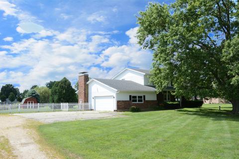 23115 Graf Rd, Harvard, IL 60033 photo 2