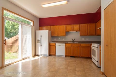 3326 Hoffman St, Plano, IL 60545 photo 3
