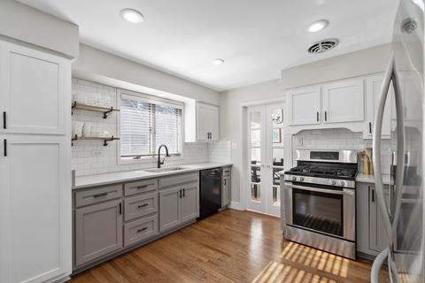 1020 Wakeman Ave, Wheaton, IL 60187 photo 3