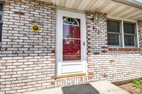 412 E Broadway St, Tolono, IL 61880 photo 5