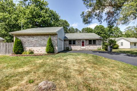 412 E Broadway St, Tolono, IL 61880 photo 2