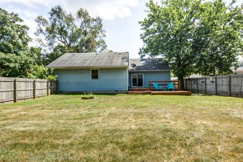 412 E Broadway St, Tolono, IL 61880 photo 6