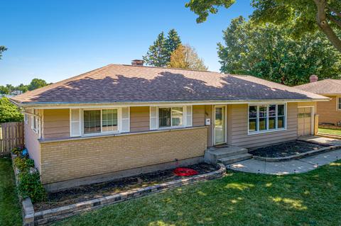 149 S Jane Dr, Elgin, IL 60123 photo 1