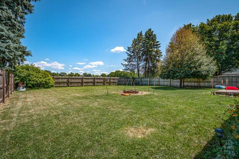 149 S Jane Dr, Elgin, IL 60123 photo 4