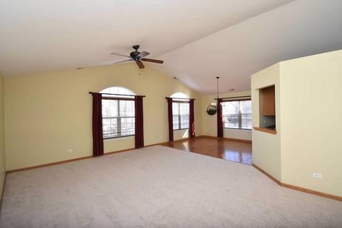 5203 Cobblers Xing, Mchenry, IL 60050 photo 5