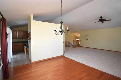 5203 Cobblers Xing, Mchenry, IL 60050 photo 9