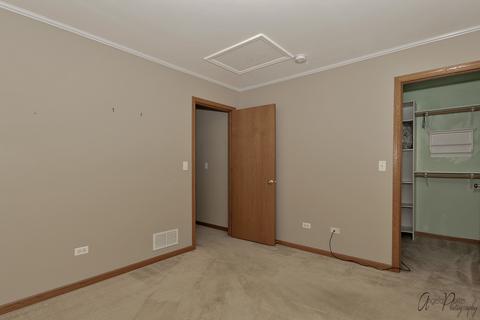 5203 Cobblers Xing, Mchenry, IL 60050 photo 20
