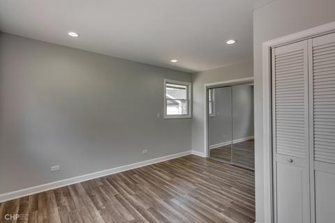 7535 S Ferdinand Ave, Bridgeview, IL 60455 photo 10