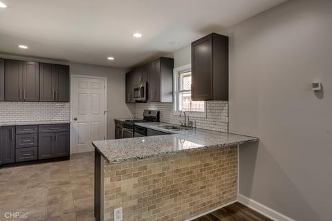 7535 S Ferdinand Ave, Bridgeview, IL 60455 photo 4