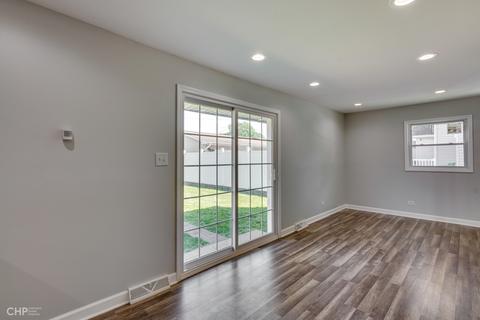 7535 S Ferdinand Ave, Bridgeview, IL 60455 photo 8