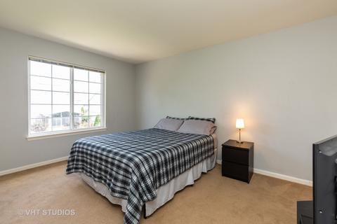 1658 Montclair Dr, Elgin, IL 60123 photo 15