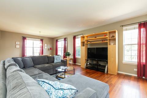 1658 Montclair Dr, Elgin, IL 60123 photo 7