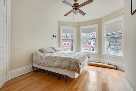 1452 E 54th Pl, Chicago, IL 60615 photo 16
