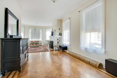 1452 E 54th Pl, Chicago, IL 60615 photo 9