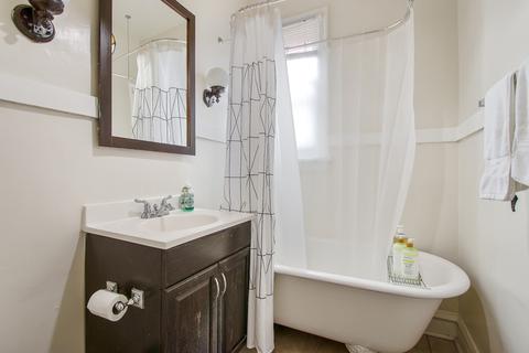 1452 E 54th Pl, Chicago, IL 60615 photo 20