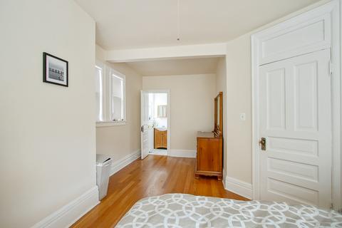 1452 E 54th Pl, Chicago, IL 60615 photo 17