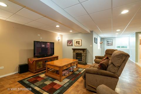 2041 Robinwood Dr, Algonquin, IL 60102 photo 24