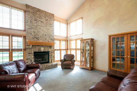 2041 Robinwood Dr, Algonquin, IL 60102 photo 13