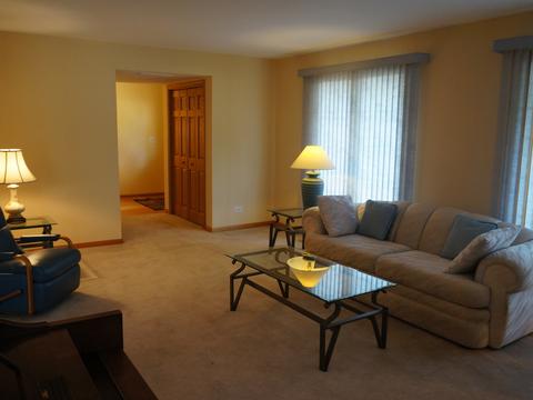 183 Kingston Ln, Bloomingdale, IL 60108 photo 3