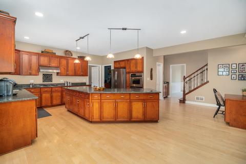 13122 Taylor St, Plainfield, IL 60585 photo 13