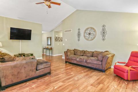 322 E Dearborn St, Plano, IL 60545 photo 5