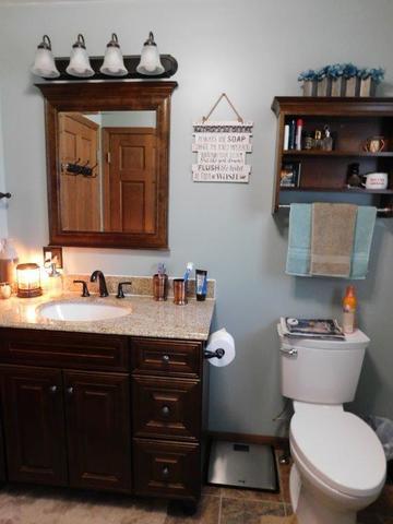 110 E Odell St, Gardner, IL 60424 photo 8