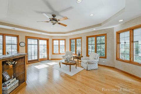 633 Brighton Dr, Wheaton, IL 60189 photo 6