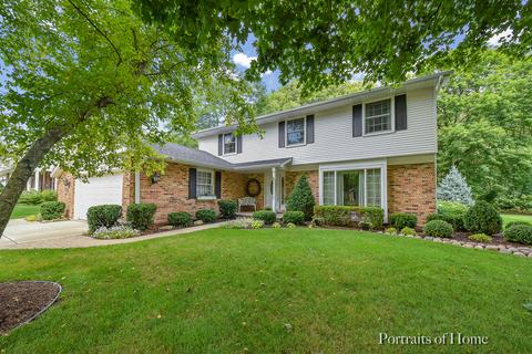633 Brighton Dr, Wheaton, IL 60189 photo 1