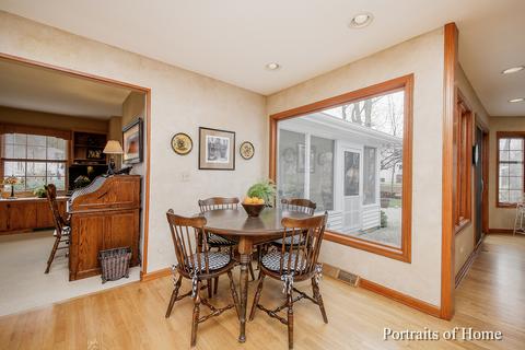 633 Brighton Dr, Wheaton, IL 60189 photo 5
