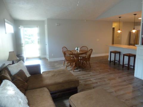 20 Grapevine Ln, Bloomington, IL 61704 photo 8