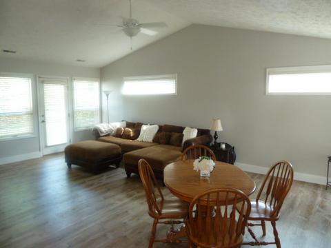 20 Grapevine Ln, Bloomington, IL 61704 photo 3